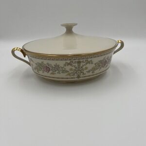 Lenox Serving‎ Tureen with Lid Gold Trim Floral Pattern Porcelain Dish